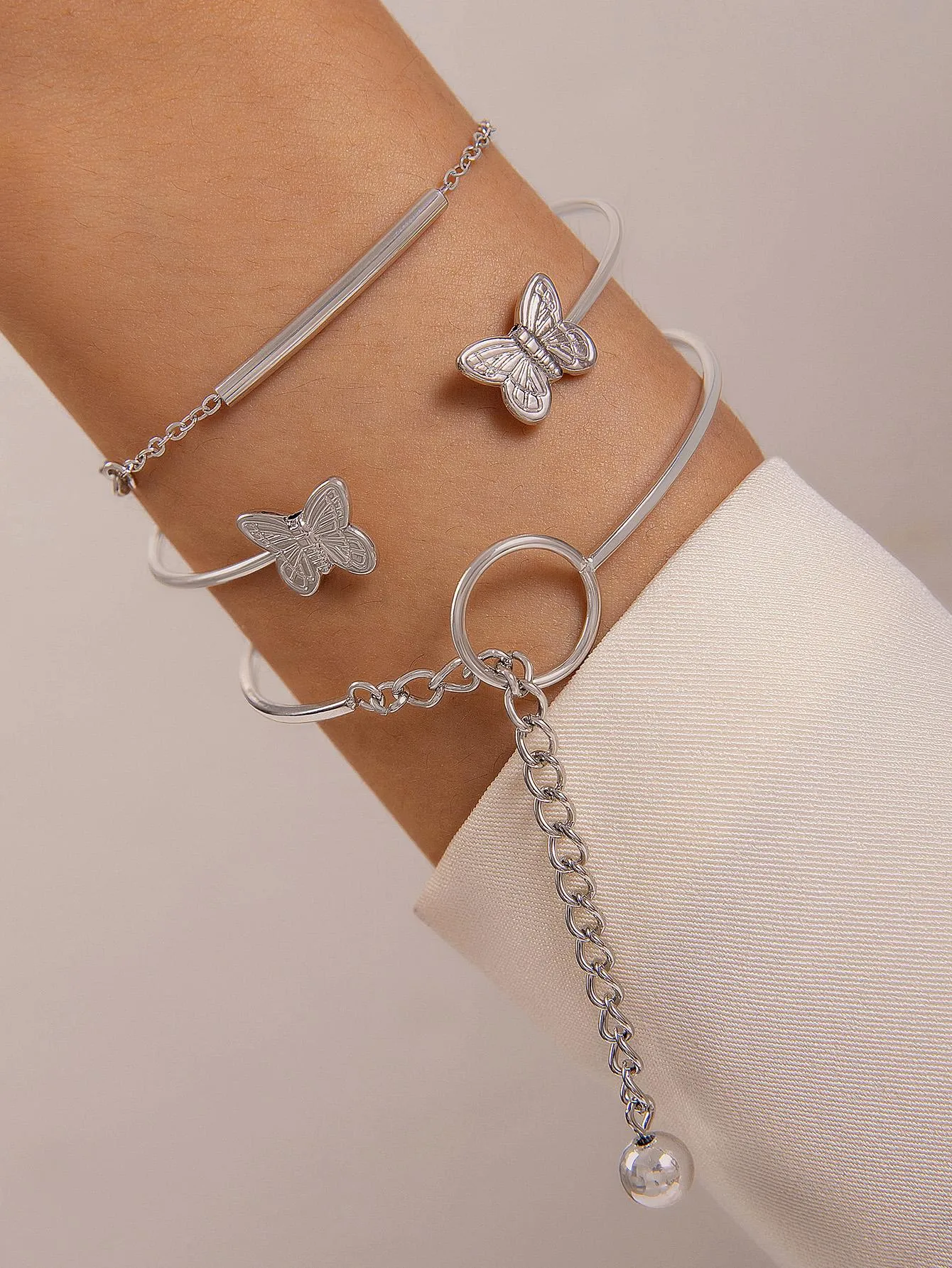 1pc Fashionable Zinc Alloy Butterfly & Bead Decor Chain Bracelet & 2pcs/set Cuff Bangle For Women For Daily Decoration