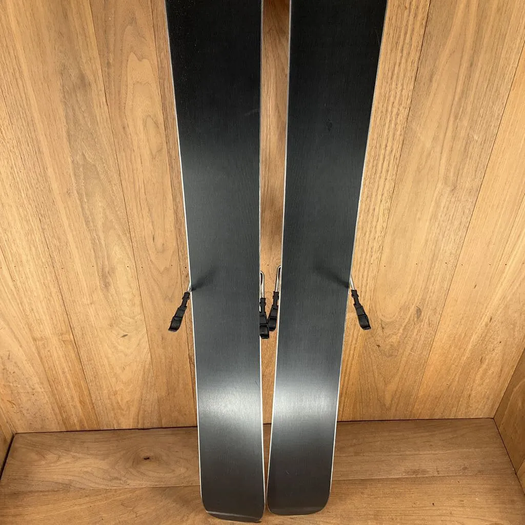 2023 Volkl Secret 102 w/ Marker Squire 11 Demo Bindings