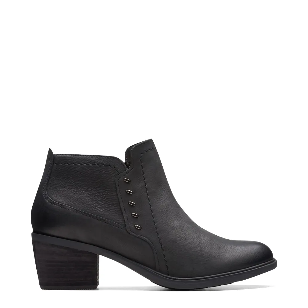 Clarks Women's Neva Lo Side Zip Ankle Boot (Black)