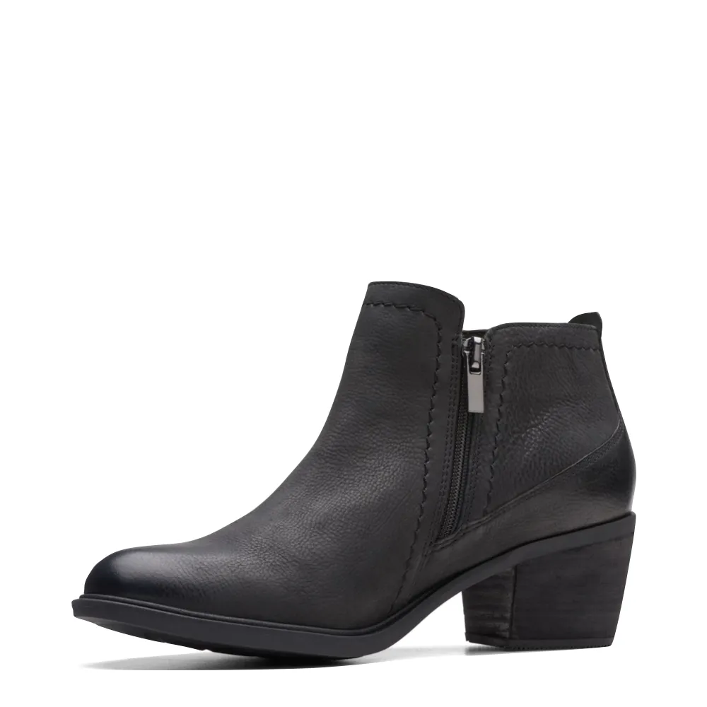 Clarks Women's Neva Lo Side Zip Ankle Boot (Black)