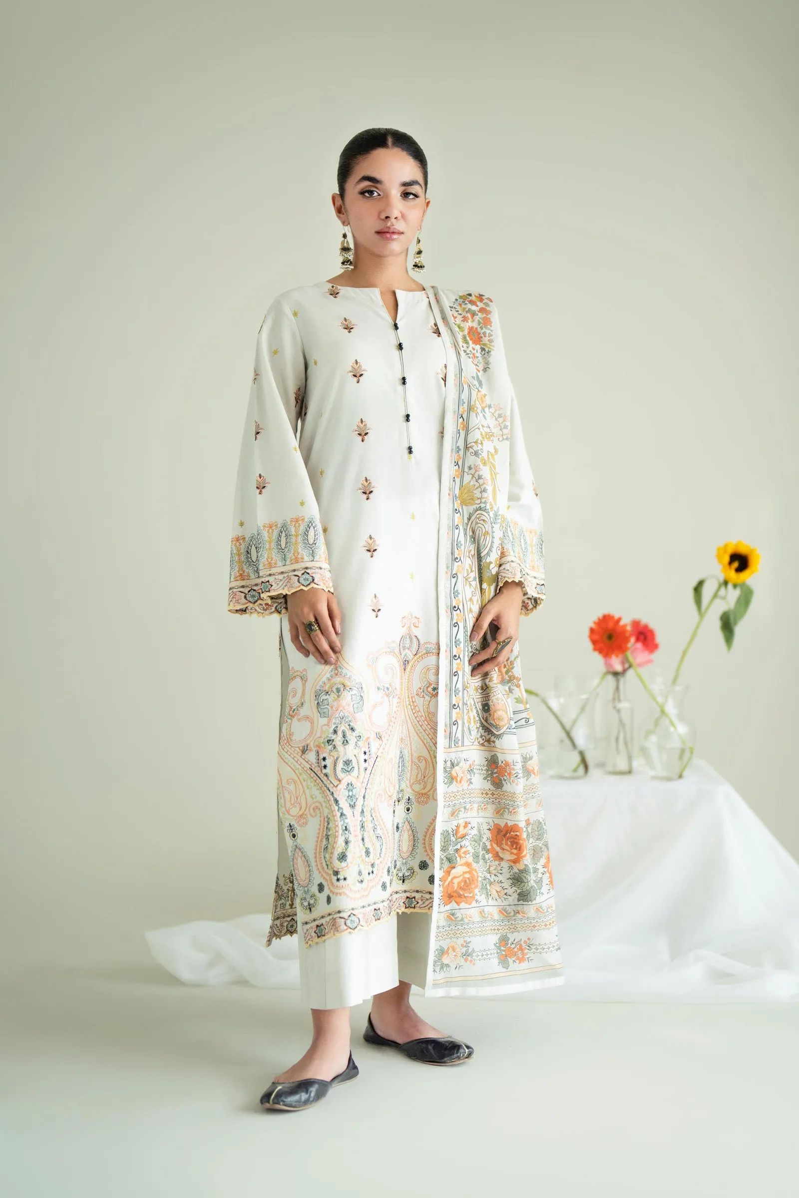 Cotton Lawn wider width Embroidery