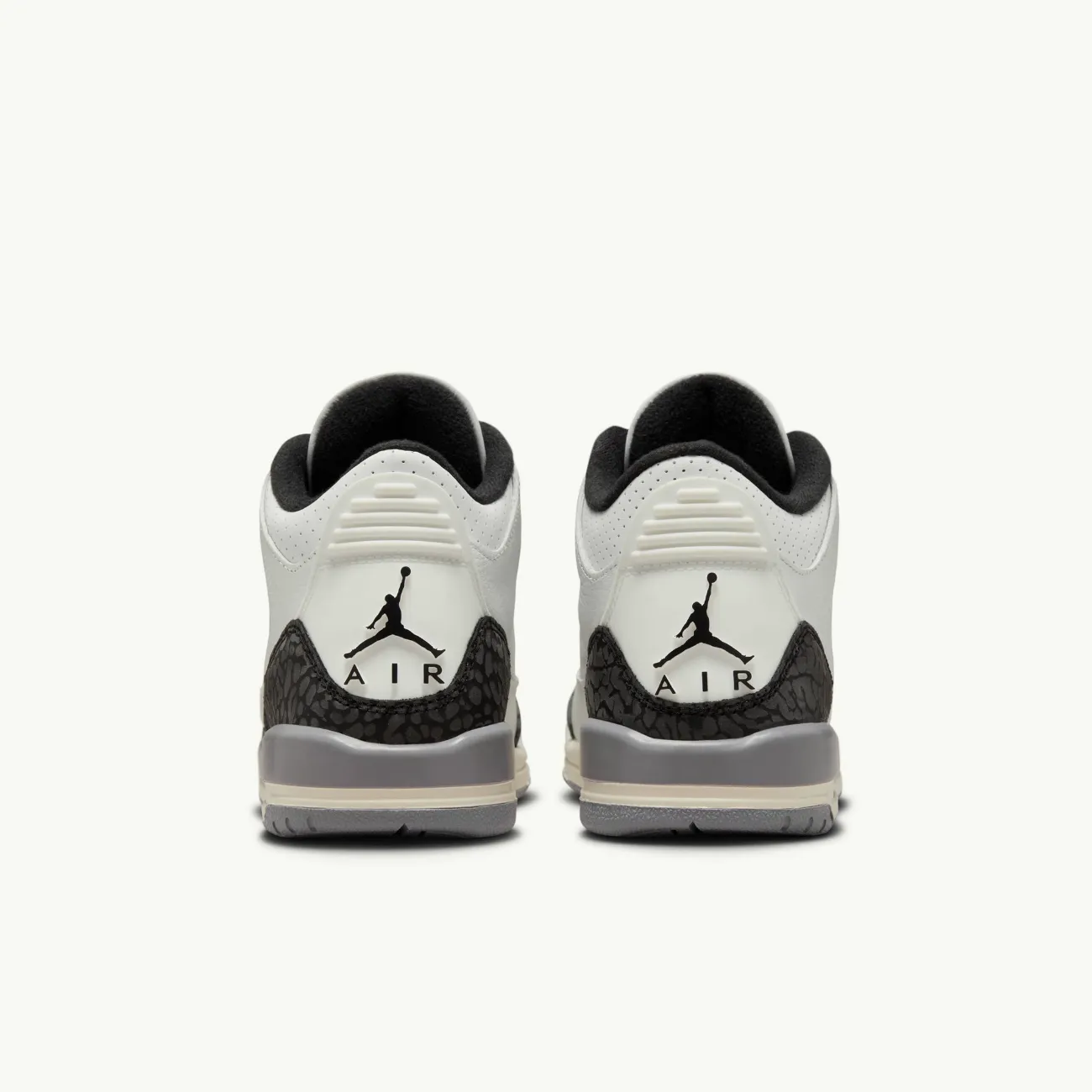 Grade School Air Jordan 3 Retro - 'Cement Grey'