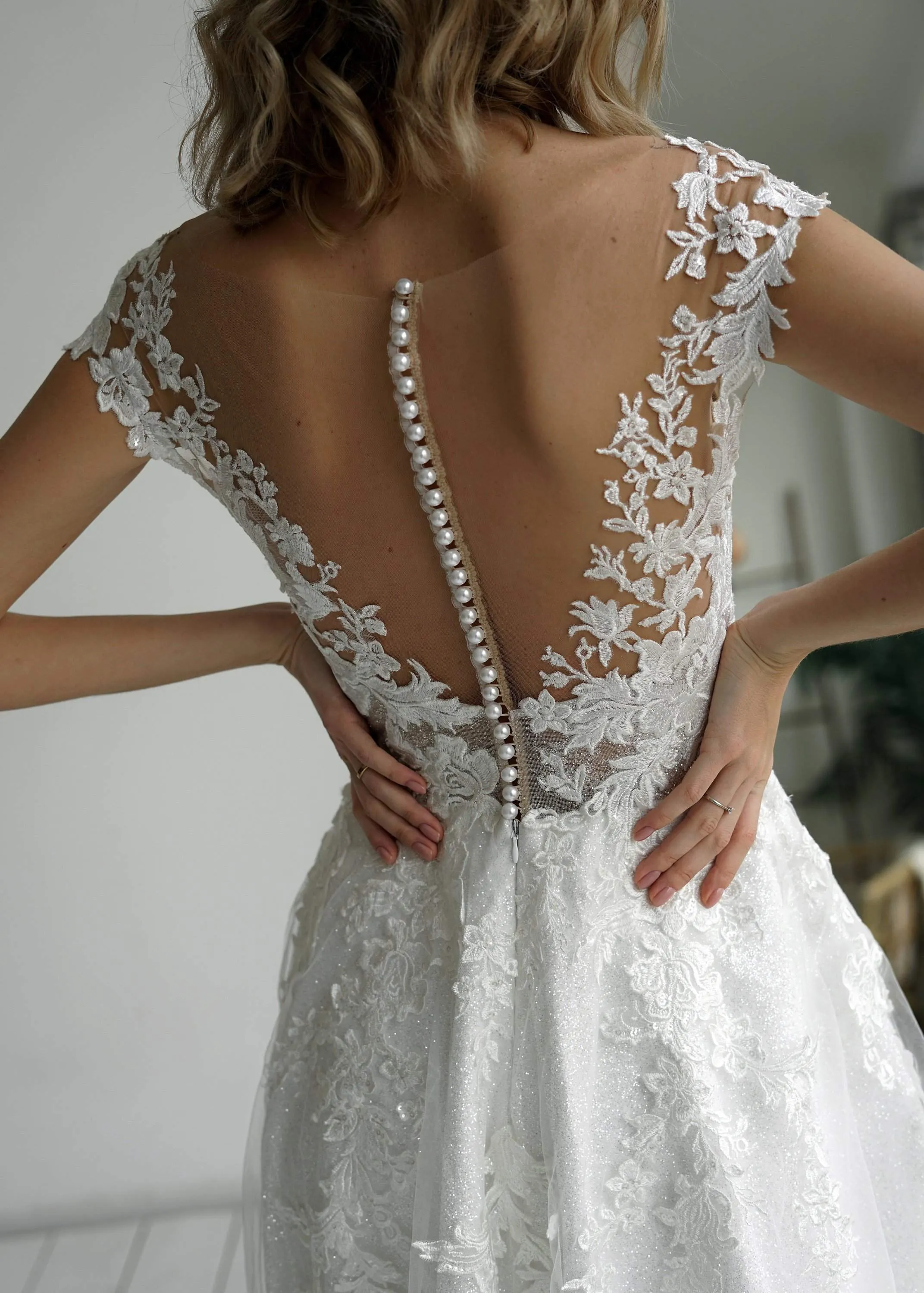 Light ivory Floral Lace Wedding Dress Enn