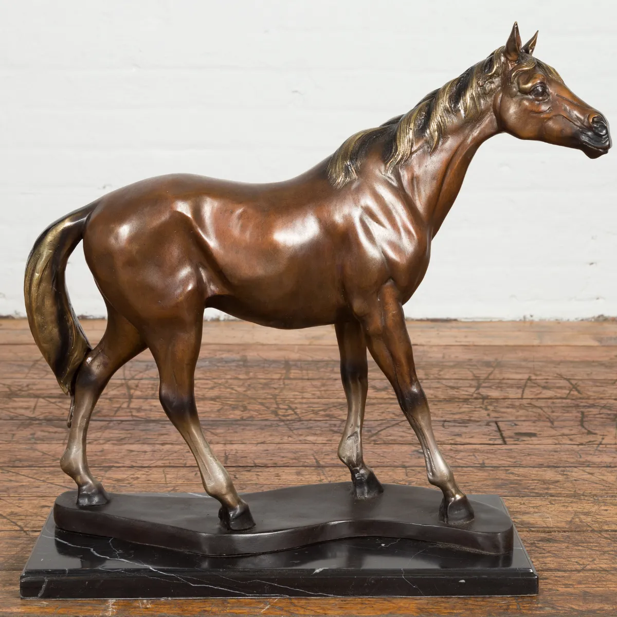 Tabletop Walking Horse